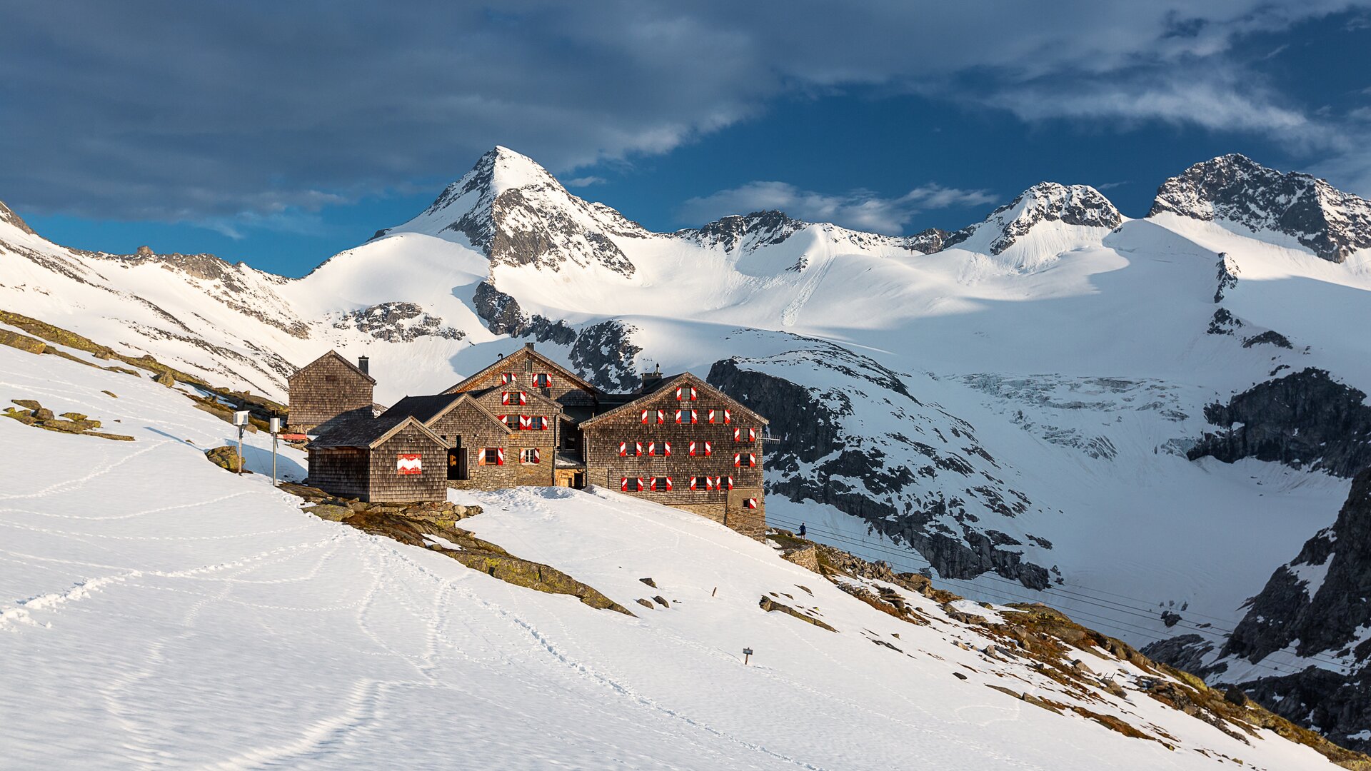 © Daniel Breuer | Kürsinger Hütte © Daniel Breuer | Kürsinger Hütte