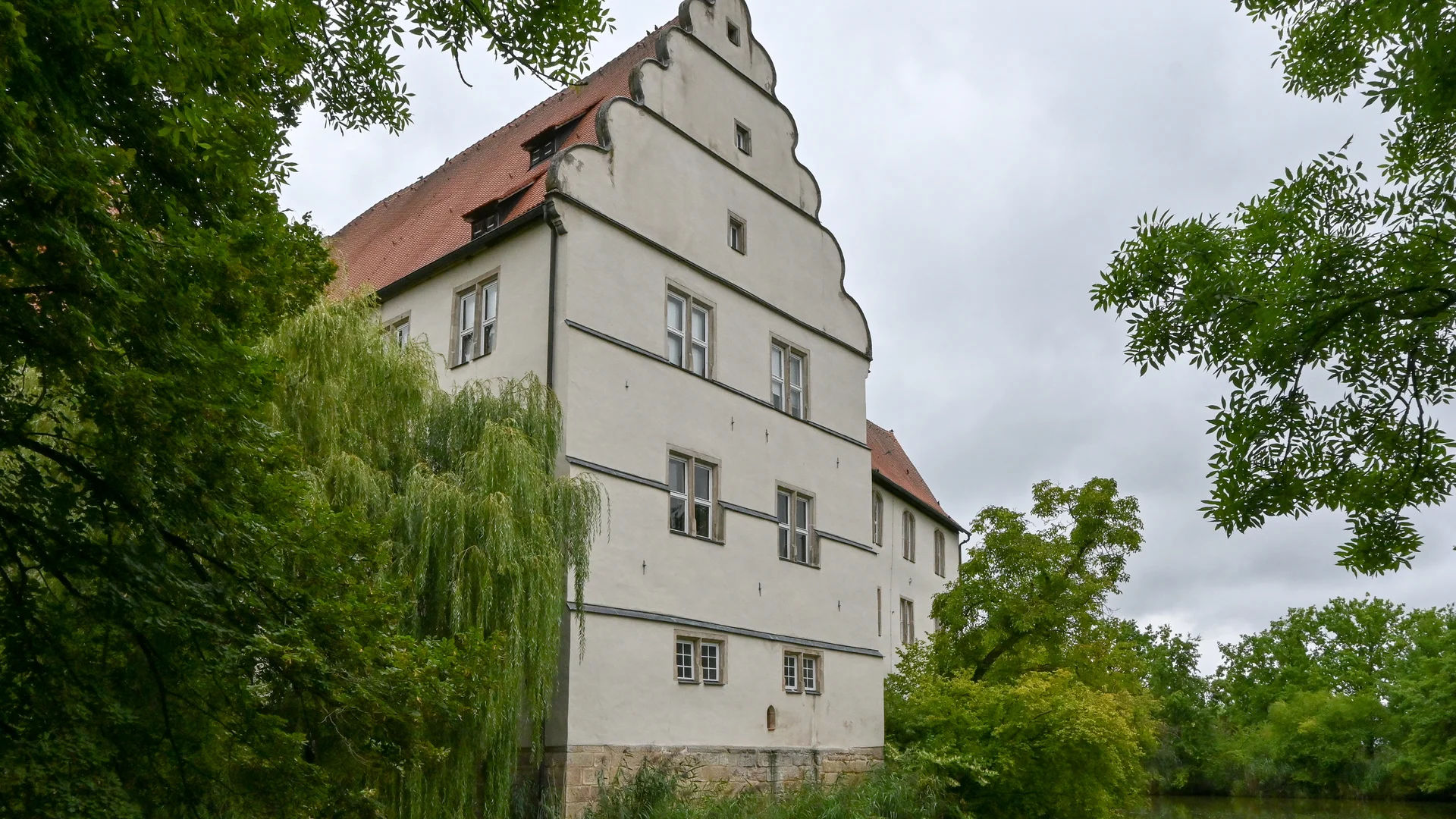 Rundwanderung im Aischgrund | © Wolfgang Stolzenberg | DAV-Feucht Wasserschloss Neuhaus | © Wolfgang Stolzenberg | DAV-Feucht