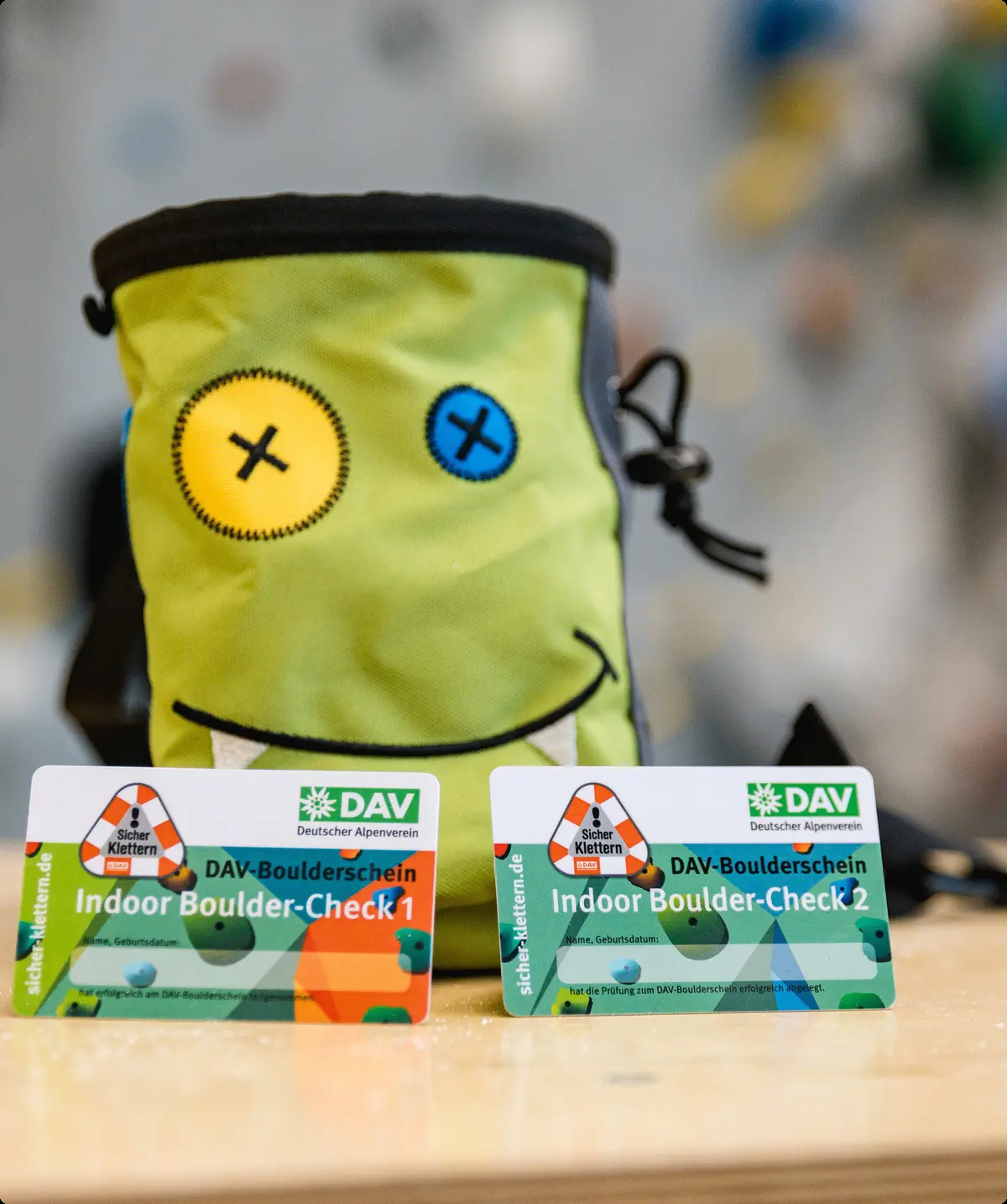 Kreisesack mit Zertifikat für den Boulderschein Indoor | © DAV